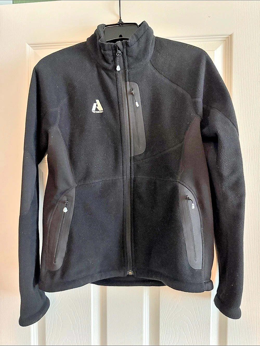 Eddie Bauer First Ascent Women’s Black Full-Zip Fleece Jacket